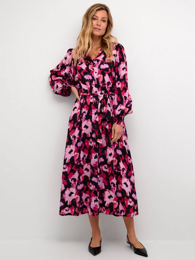 Платье-рубашка в цветочек от pollie KAFFE, розовый
Платье-рубашка в цветочек от pollie KAFFE, розовый