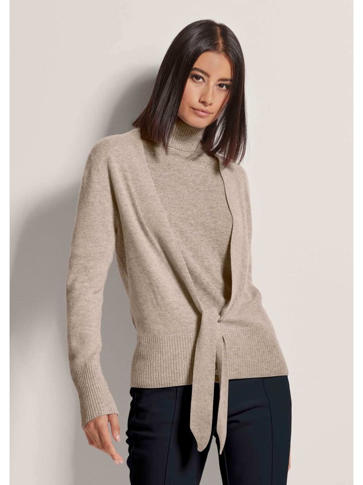 MADELEINE Кашемировый кардиган с глубоким V-образным вырезом и поясом из берберской/меланжевой ткани
MADELEINE Кашемировый кардиган с глубоким V-образным вырезом и поясом из берберской/меланжевой ткани