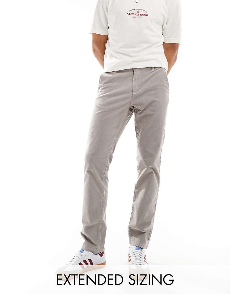 ASOS DESIGN – серые вельветовые брюки скинни
ASOS DESIGN – серые вельветовые брюки скинни