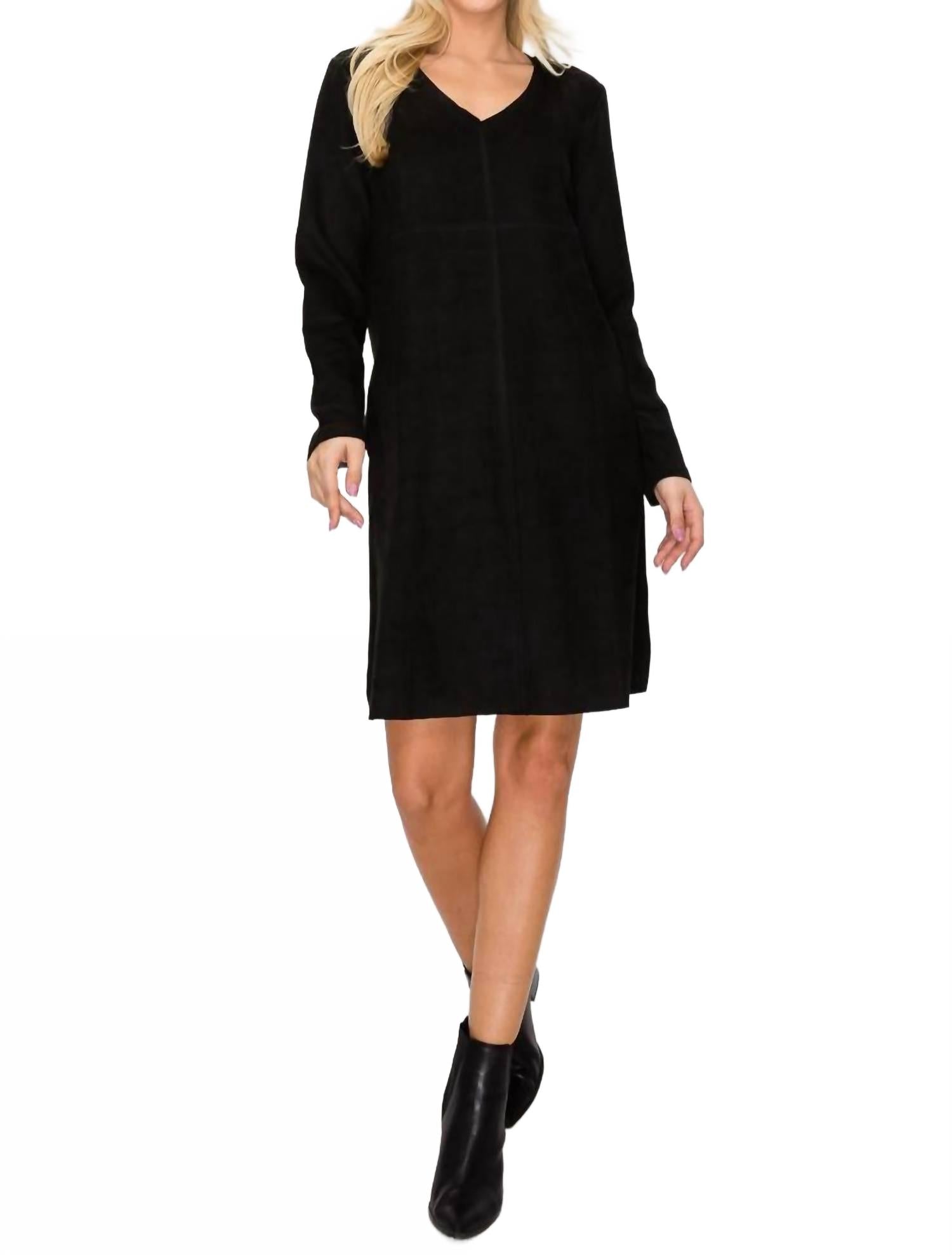 Черное короткое платье из замши с V-образным вырезом и карманами Joh
Черное короткое платье из замши с V-образным вырезом и карманами Joh