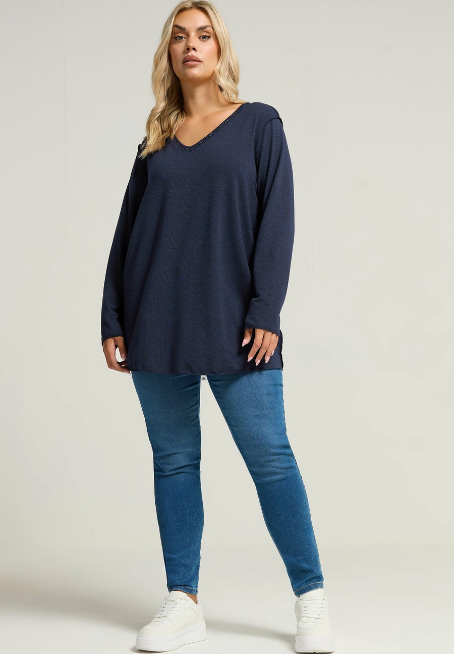 Блуза Yours Clothing CASUAL, Navy/Dark Blue
Блуза Yours Clothing CASUAL, Navy/Dark Blue