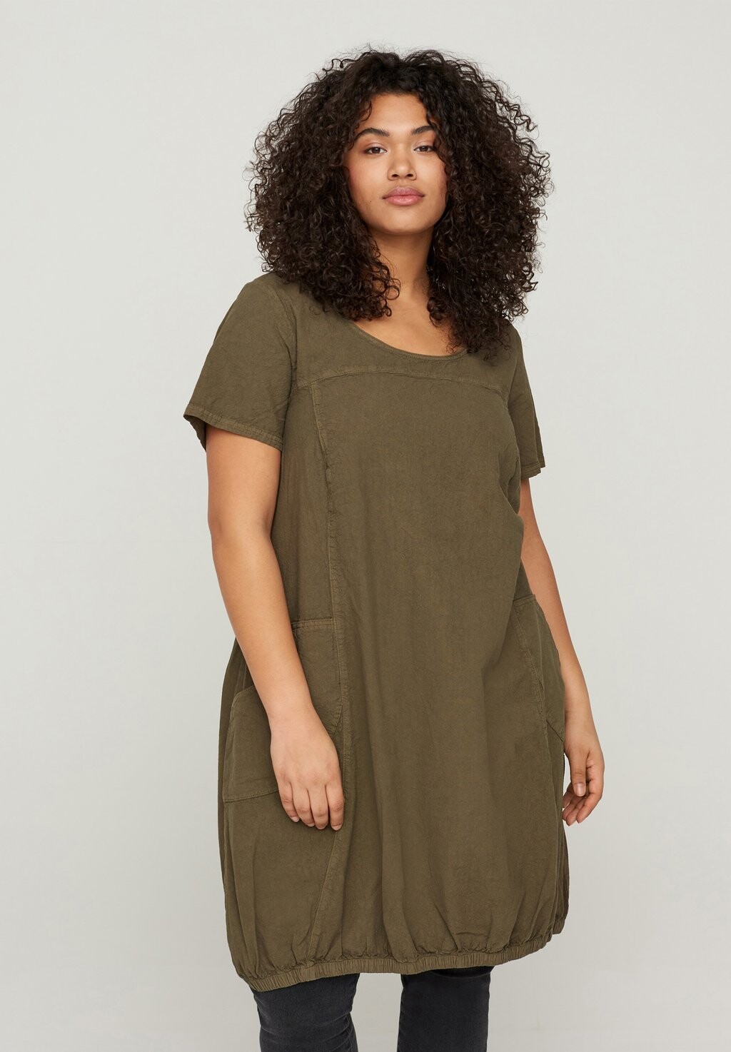 Летнее платье Zizzi, зеленый
Летнее платье Zizzi, зеленый