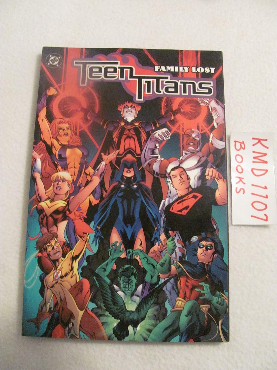 Teen Titans Vol. 2: Family Lost (DC Comics)
Teen Titans Vol. 2: Family Lost (DC Comics)