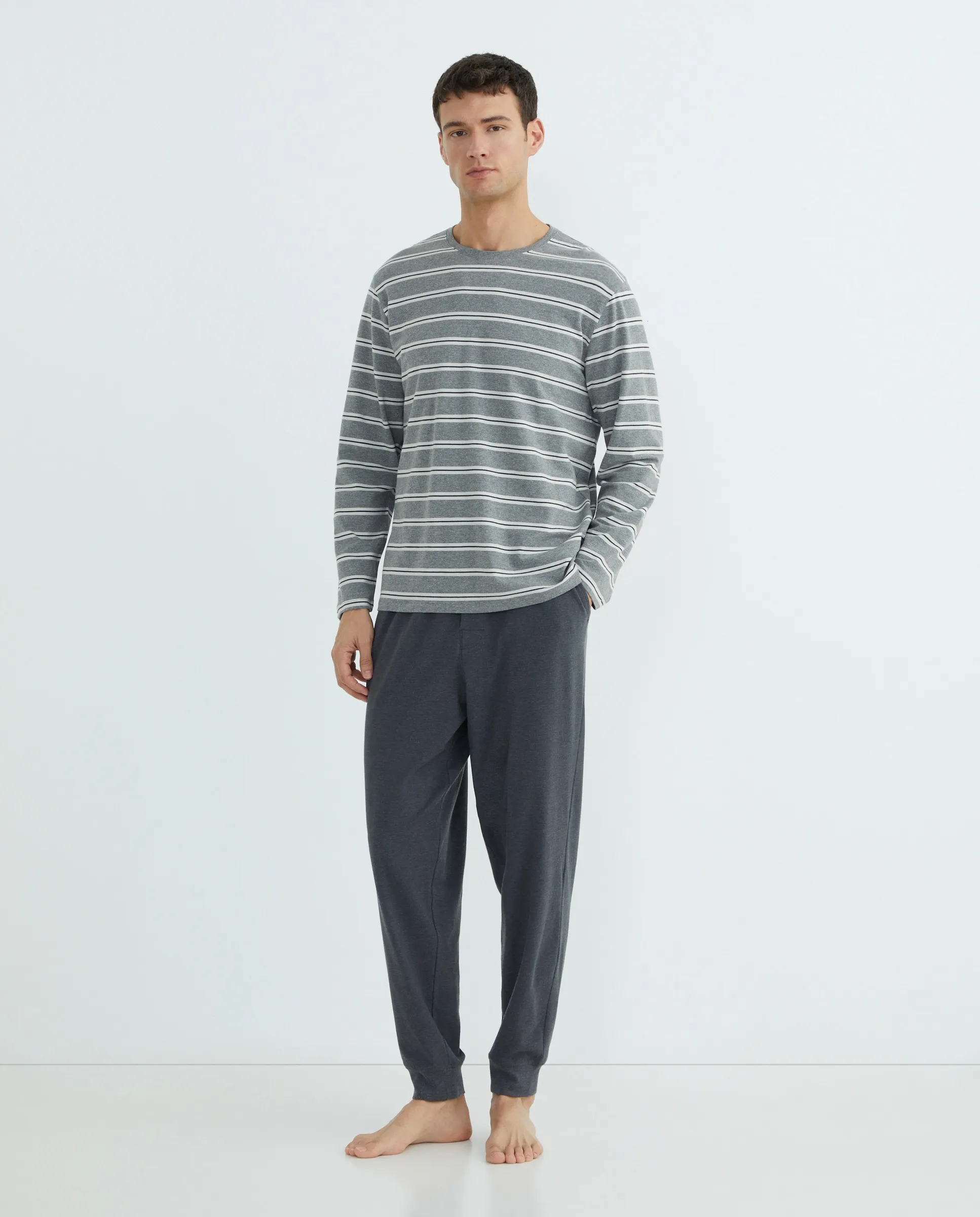 Длинная пижама для мужчин Dustin, темно-серый
Длинная пижама для мужчин Dustin, темно-серый