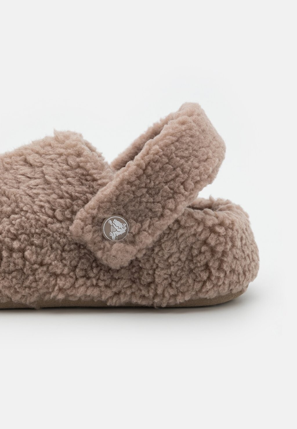 Тапочки CLASSIC COZZZY UNISEX Crocs, светло-коричневый
Тапочки CLASSIC COZZZY UNISEX Crocs, светло-коричневый