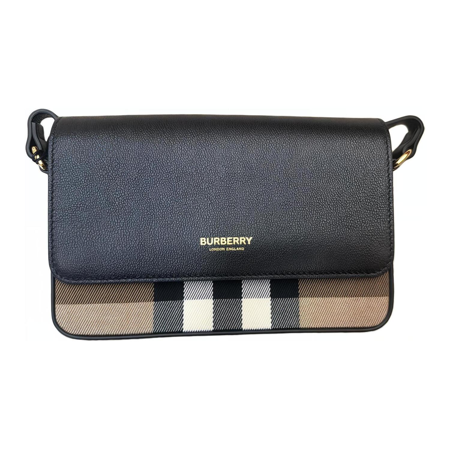 Кожаная вставка на холщовой сумке через плечо женская черная Burberry
Кожаная вставка на холщовой сумке через плечо женская черная Burberry