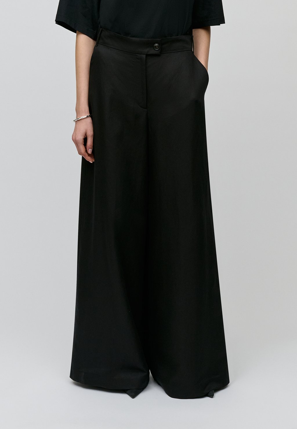 Брюки PIERA ANN IVY OAK, черный
Брюки PIERA ANN IVY OAK, черный