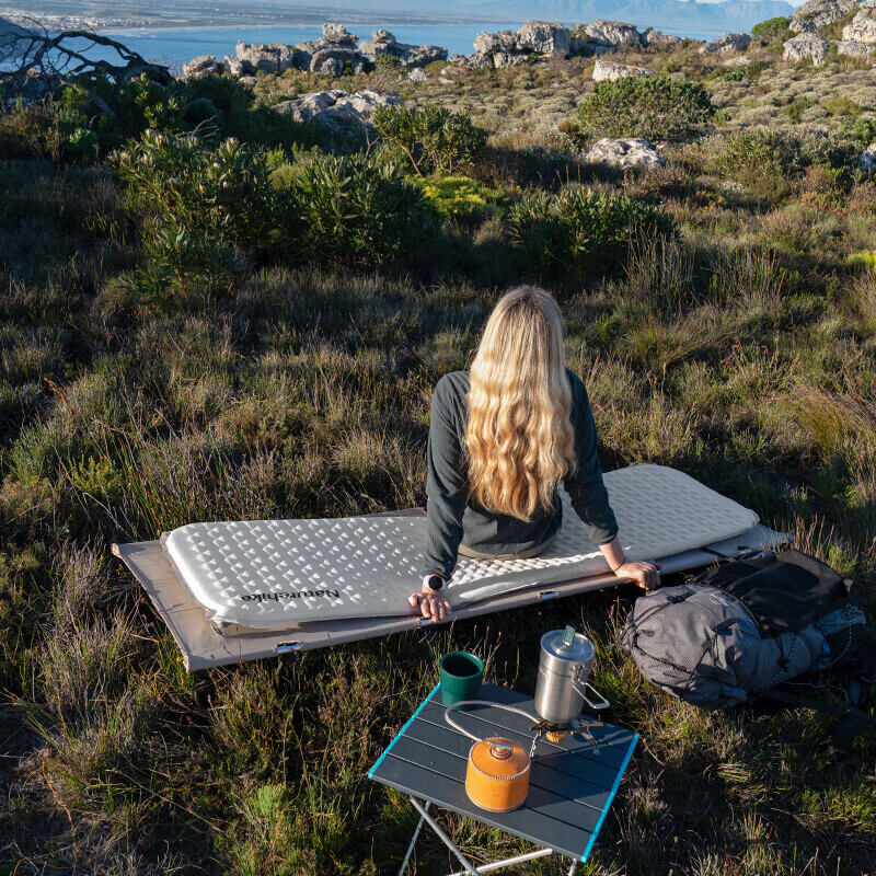 NatureHike Noke Sponge Автоматический надувной уличный влагостойкий коврик Square-Song Blue CNK2300DZ013
NatureHike Noke Sponge Автоматический надувной уличный влагостойкий коврик Square-Song Blue CNK2300DZ013