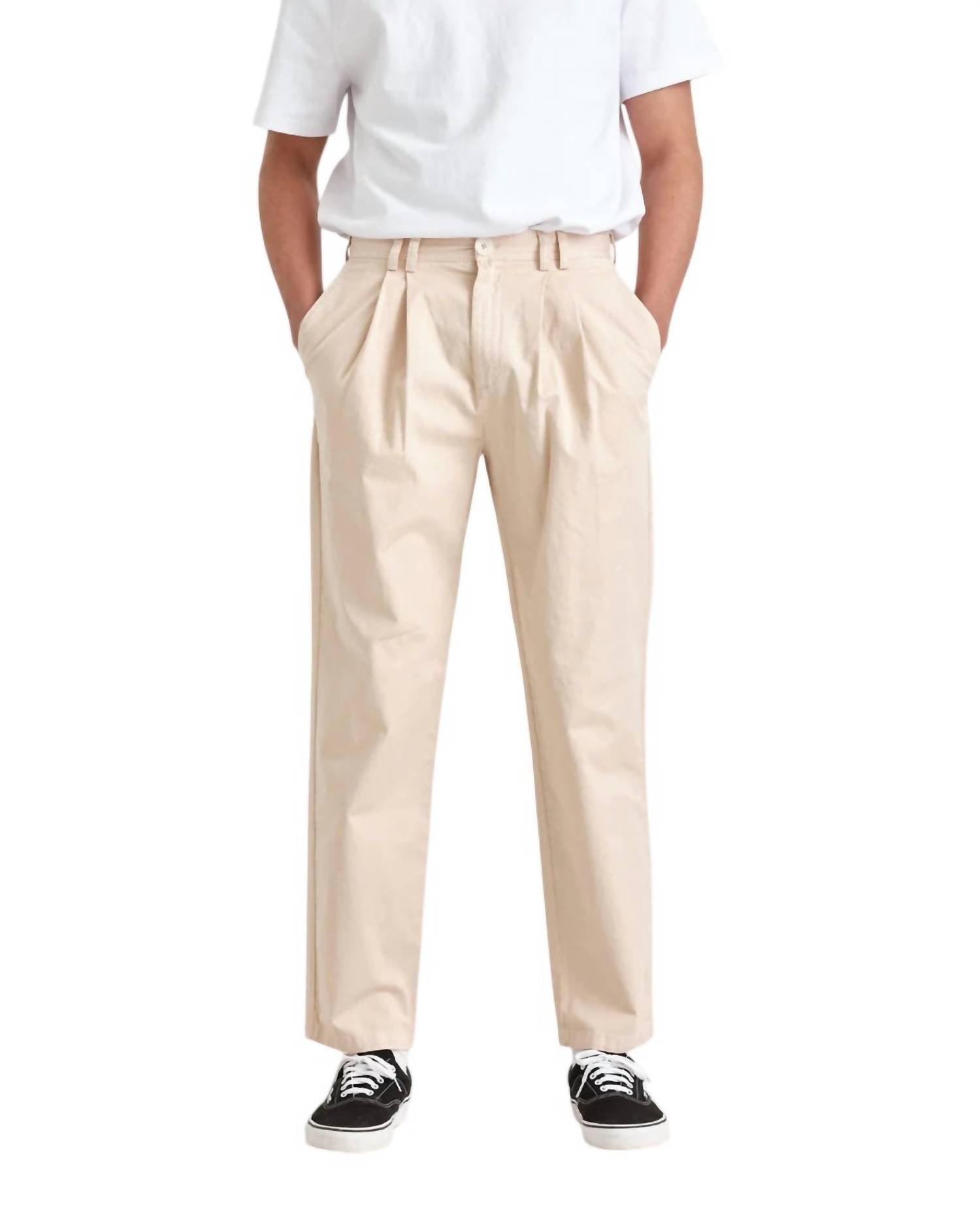 Брюки со складками песочного цвета Wax London, цвет sand
Брюки со складками песочного цвета Wax London, цвет sand