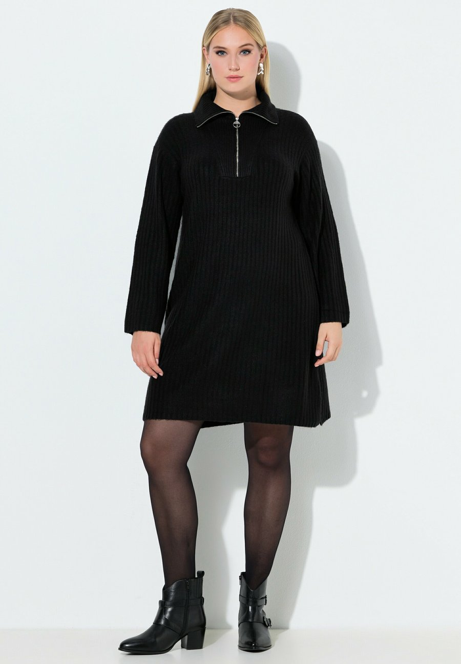 Платье Ulla Popken TROYER COLLAR, Black
Платье Ulla Popken TROYER COLLAR, Black