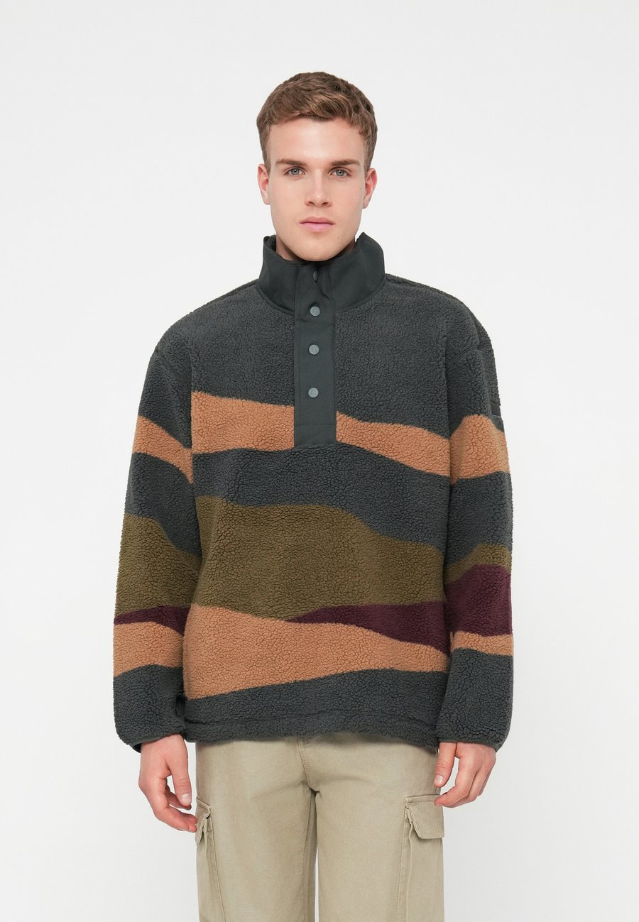 Джемпер Aigle Fleece jumper, Urban/Multi-Coloured
Джемпер Aigle Fleece jumper, Urban/Multi-Coloured