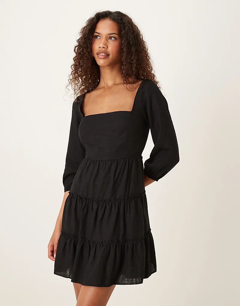 Гламурное мини-платье с квадратным вырезом и завязкой сзади, черное
Гламурное мини-платье с квадратным вырезом и завязкой сзади, черное