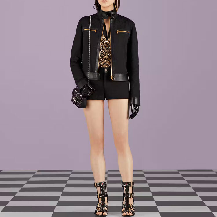 Куртка женская Gucci Canvas, черный / золотой
Куртка женская Gucci Canvas, черный / золотой