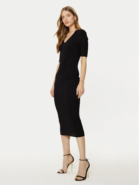 Трикотажное платье облегающего кроя Guess, черный
Трикотажное платье облегающего кроя Guess, черный