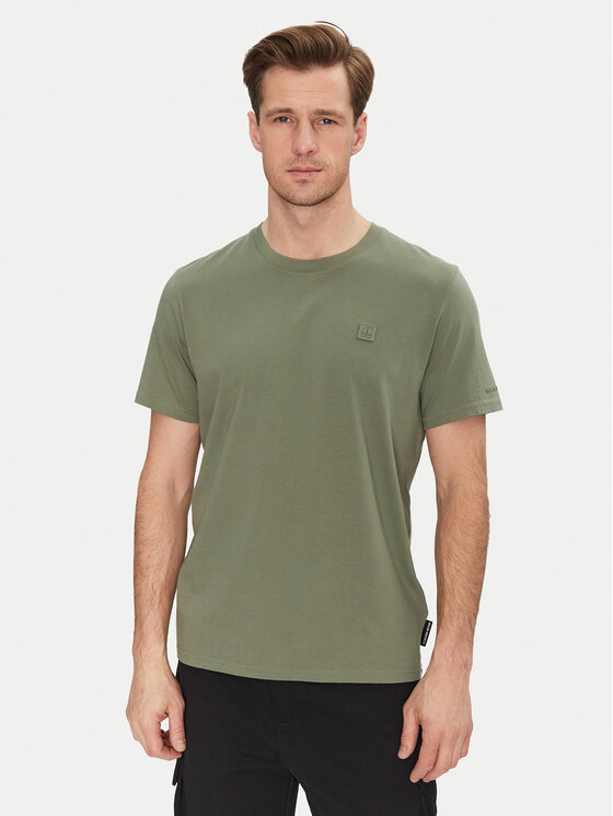 Футболка обычного кроя Duluth M15MT759 Moose Knuckles, зеленый 
Футболка обычного кроя Duluth M15MT759 Moose Knuckles, зеленый