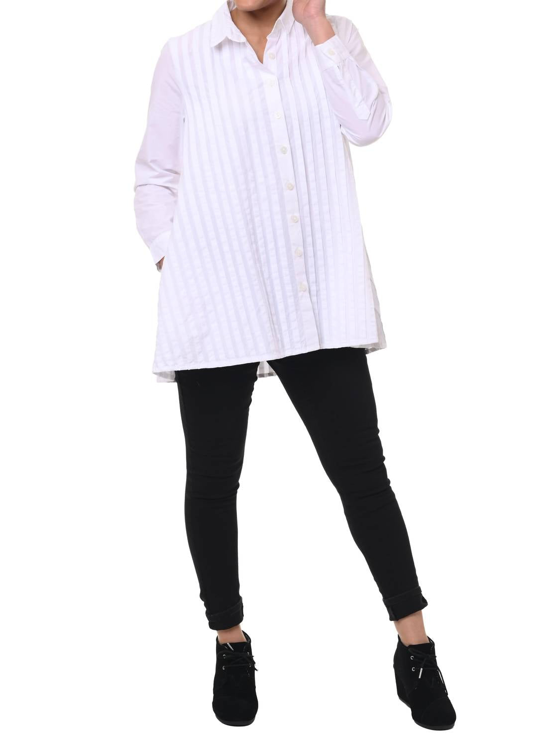 Блузка Robyn в белом цвете Tulip Clothing
Блузка Robyn в белом цвете Tulip Clothing