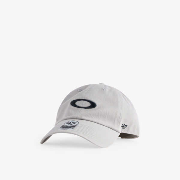 Бейсболка Oakley Remix dad из хлопка с вышивкой логотипа бренда, серый
Бейсболка Oakley Remix dad из хлопка с вышивкой логотипа бренда, серый