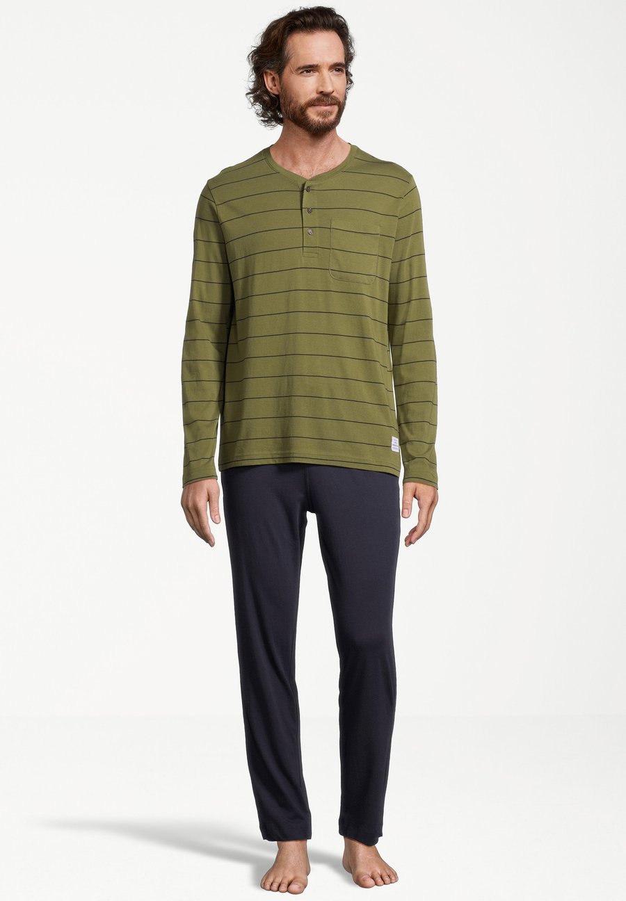 Пижамный комплект Seidensticker SET, Zinfandel/Green
Пижамный комплект Seidensticker SET, Zinfandel/Green