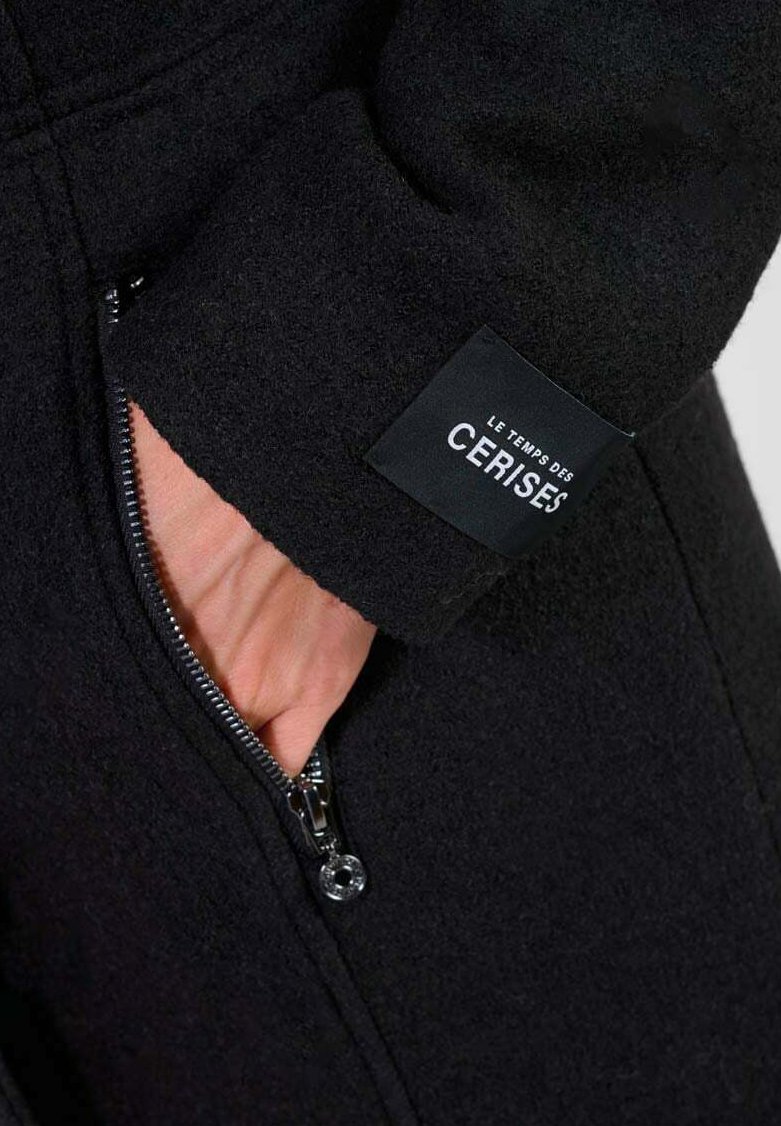 Классическое пальто KAPLAN Le Temps Des Cerises, черный
Классическое пальто KAPLAN Le Temps Des Cerises, черный