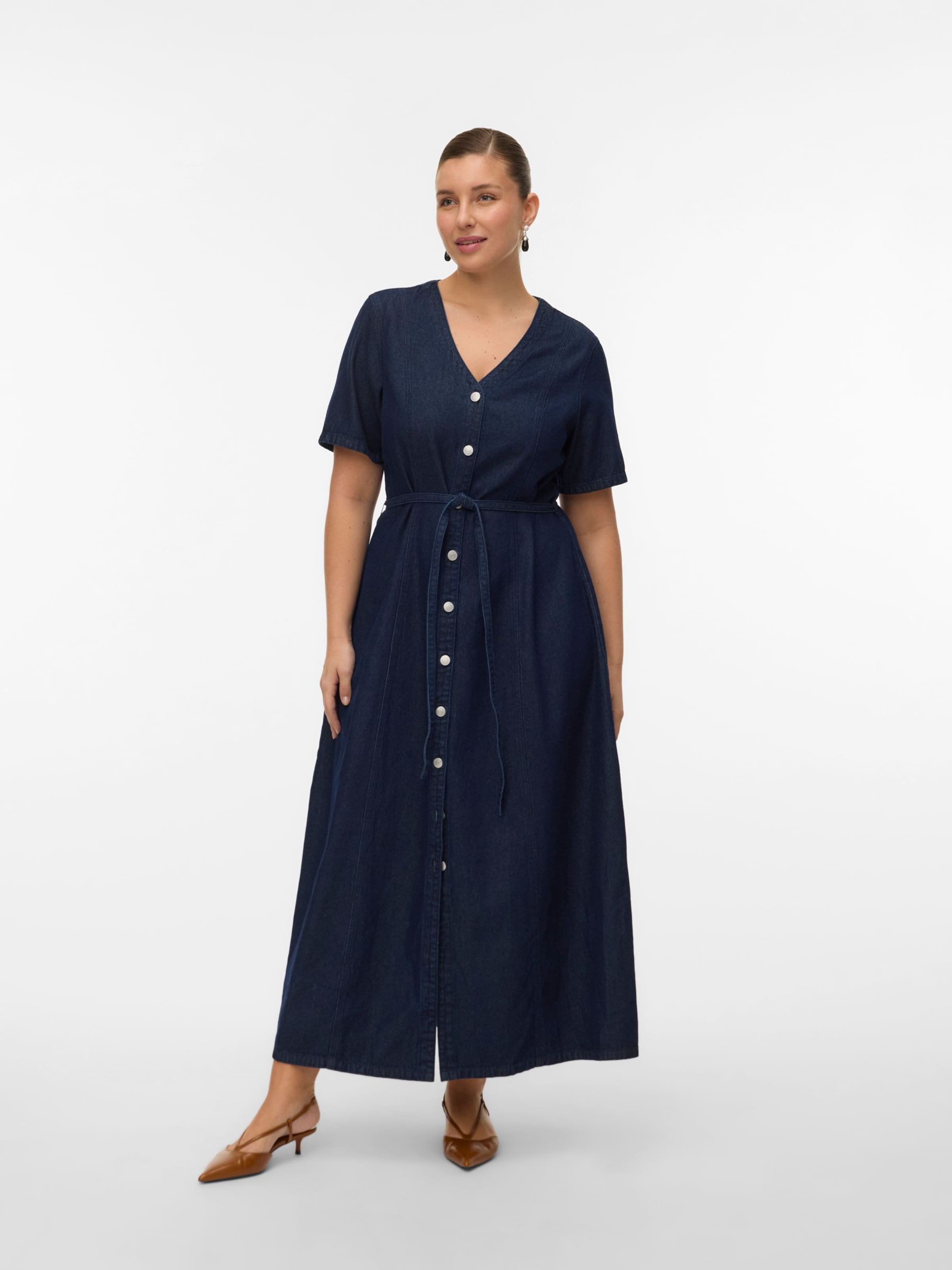 Vero Moda Curve Платье 'VMCJanina' в цвете Night Blue
Vero Moda Curve Платье 'VMCJanina' в цвете Night Blue