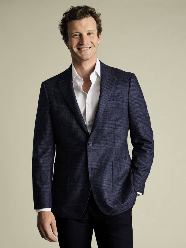 Приталенный пиджак из смесовой шерсти и шелка Charles Tyrwhitt, Ink Blue
Приталенный пиджак из смесовой шерсти и шелка Charles Tyrwhitt, Ink Blue