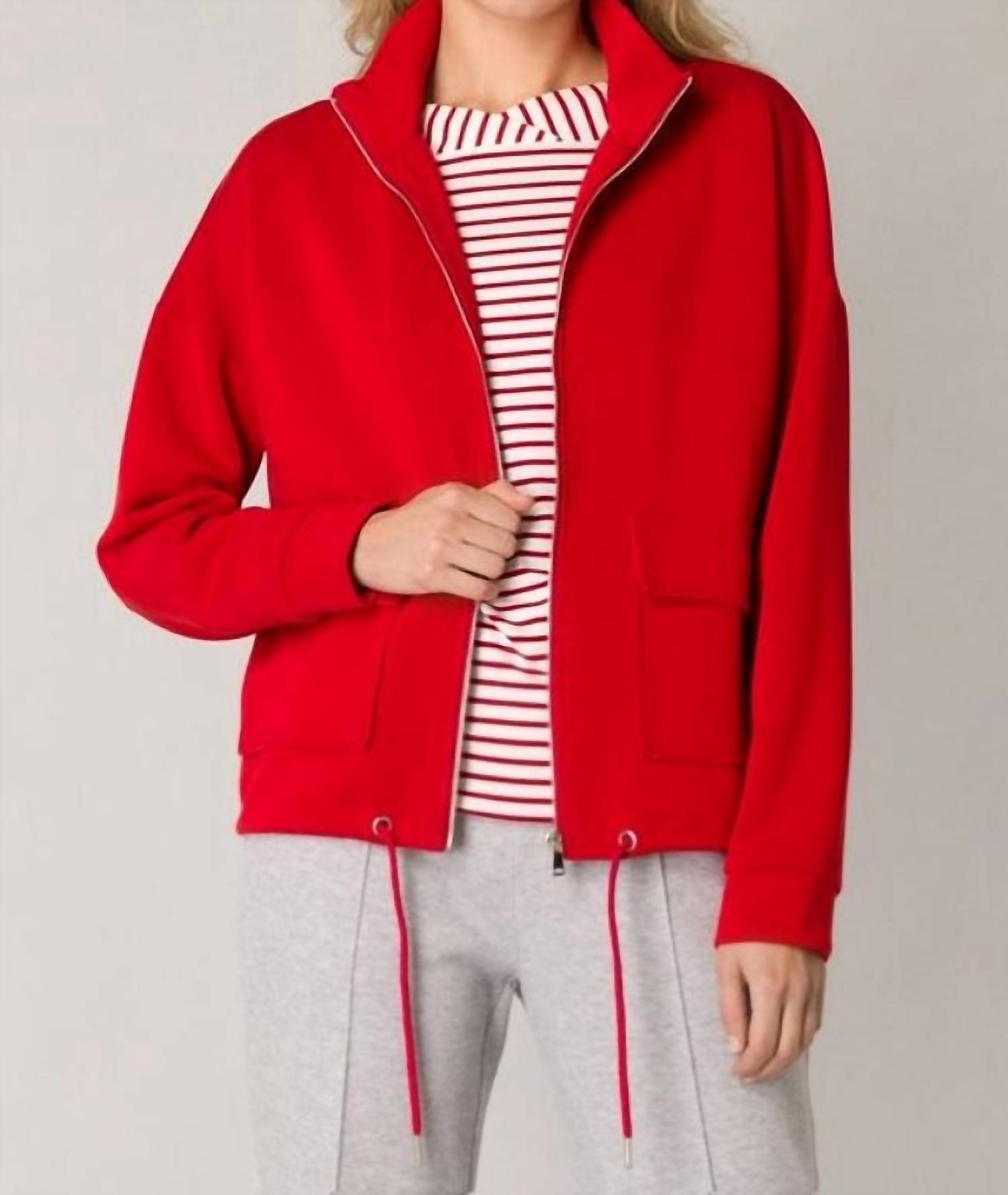 Пиджак с высоким воротником красного цвета Yest, красный
Пиджак с высоким воротником красного цвета Yest, красный