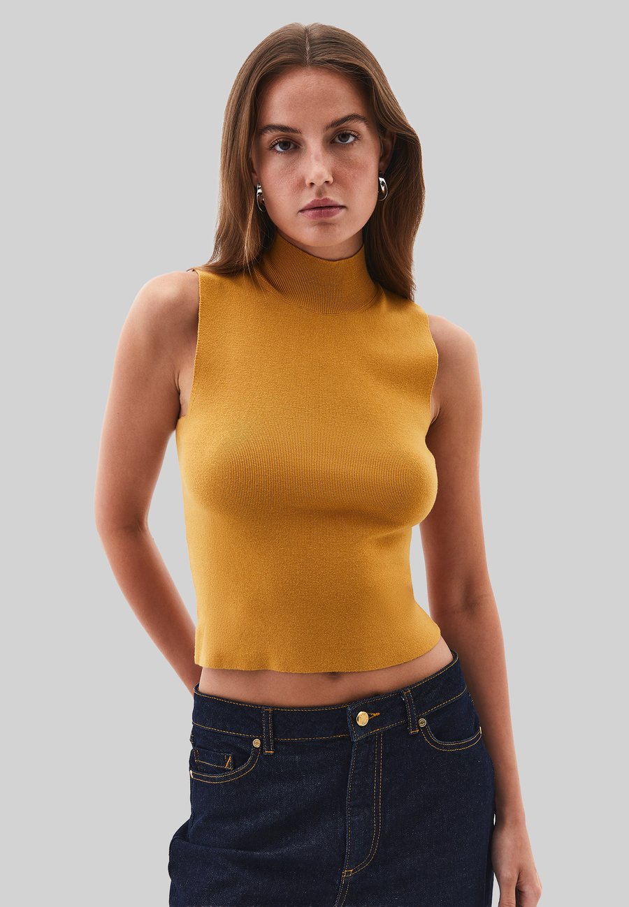 Топ OXXO HIGH NECK TANK, Narcissus/Yellow
Топ OXXO HIGH NECK TANK, Narcissus/Yellow