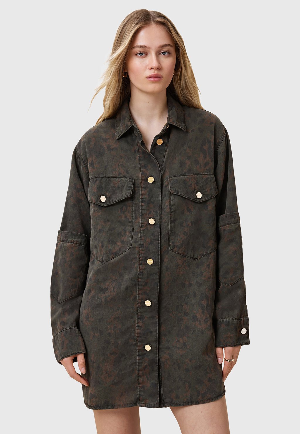 Платье-рубашка AllSaints, зеленый 
Платье-рубашка AllSaints, зеленый