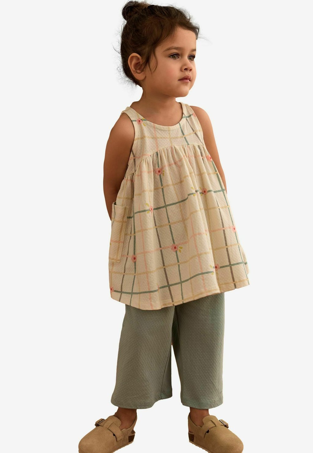 Вязаное платье REGULAR FIT Next, бежевый
Вязаное платье REGULAR FIT Next, бежевый