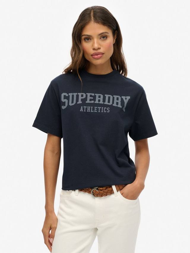 Футболка оверсайз Athletic Essentials Superdry, Eclipse Navy
Футболка оверсайз Athletic Essentials Superdry, Eclipse Navy