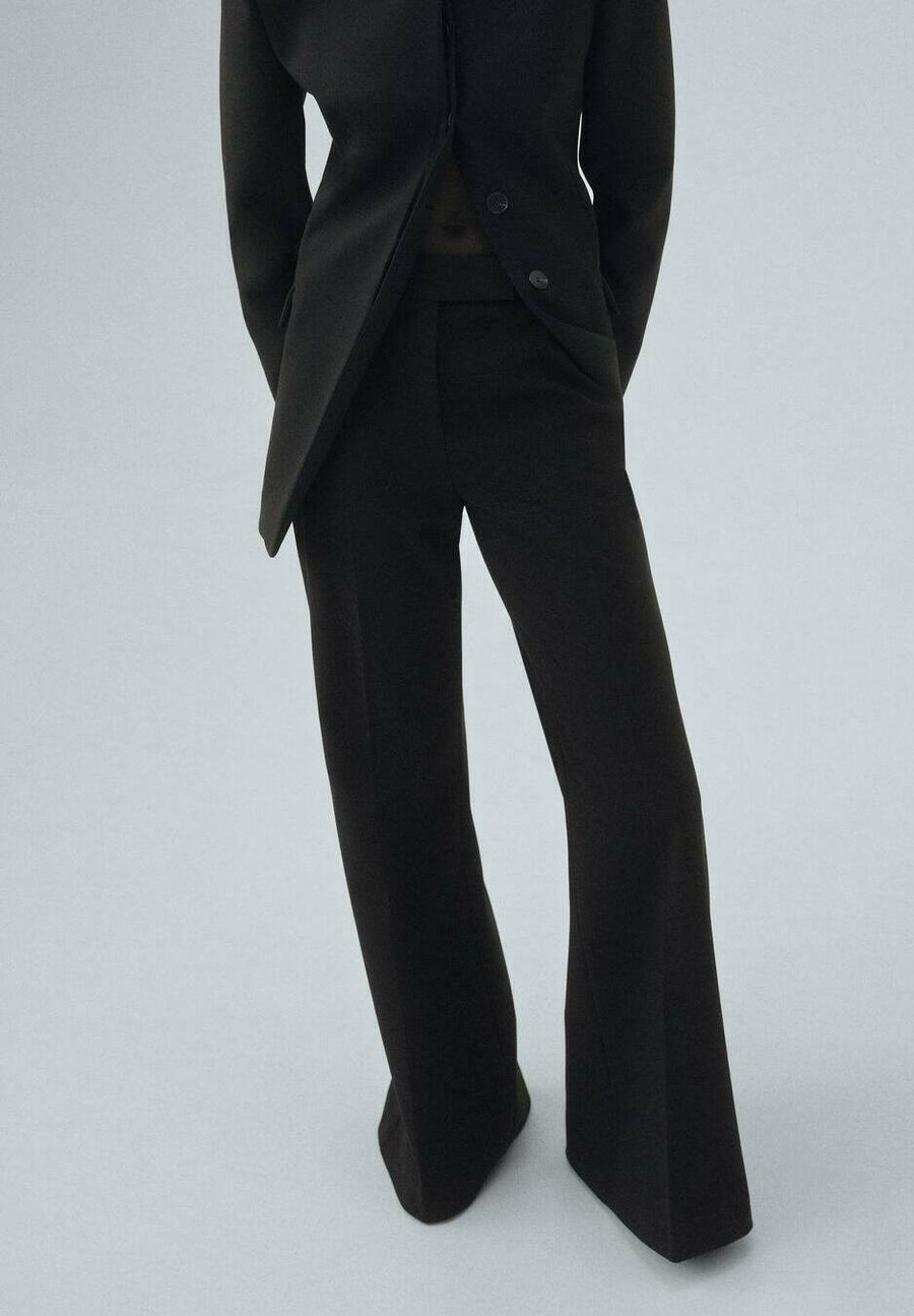 Брюки Mango Trousers, Zwart/Black
Брюки Mango Trousers, Zwart/Black