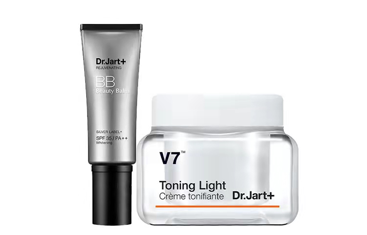 Dr. Jart+ DIJIATING Silver Tube BB Cream V7 Smooth Finish Cream Skincare Sets увлажняющий и питающий праймер 40мл + крем 50мл
Dr. Jart+ DIJIATING Silver Tube BB Cream V7 Smooth Finish Cream Skincare Sets увлажняющий и питающий праймер 40мл + крем 50мл
