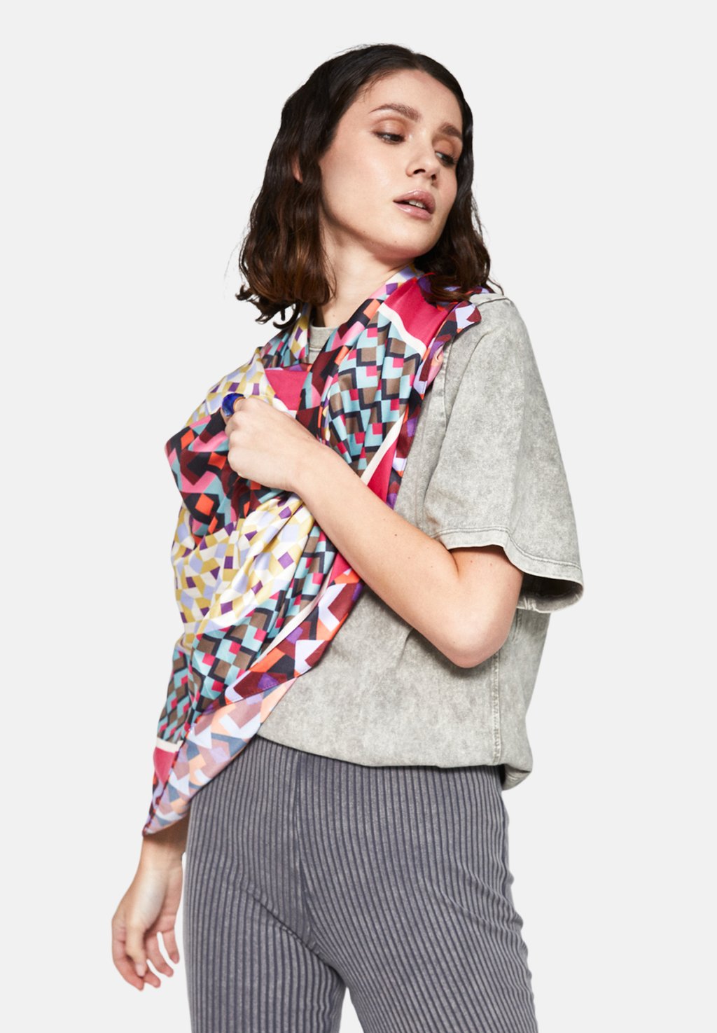 Шарф GEOMETRIC NALI, желтый
Шарф GEOMETRIC NALI, желтый