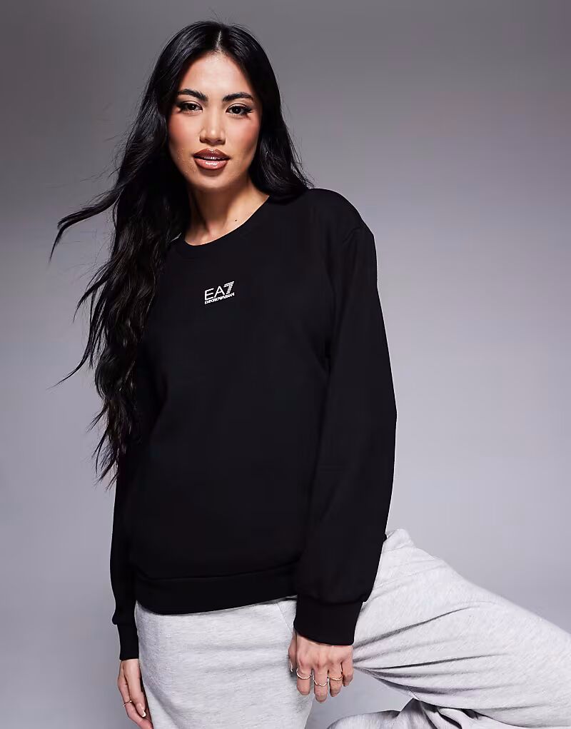 Толстовка с центральным логотипом Armani EA7 черного цвета
Толстовка с центральным логотипом Armani EA7 черного цвета