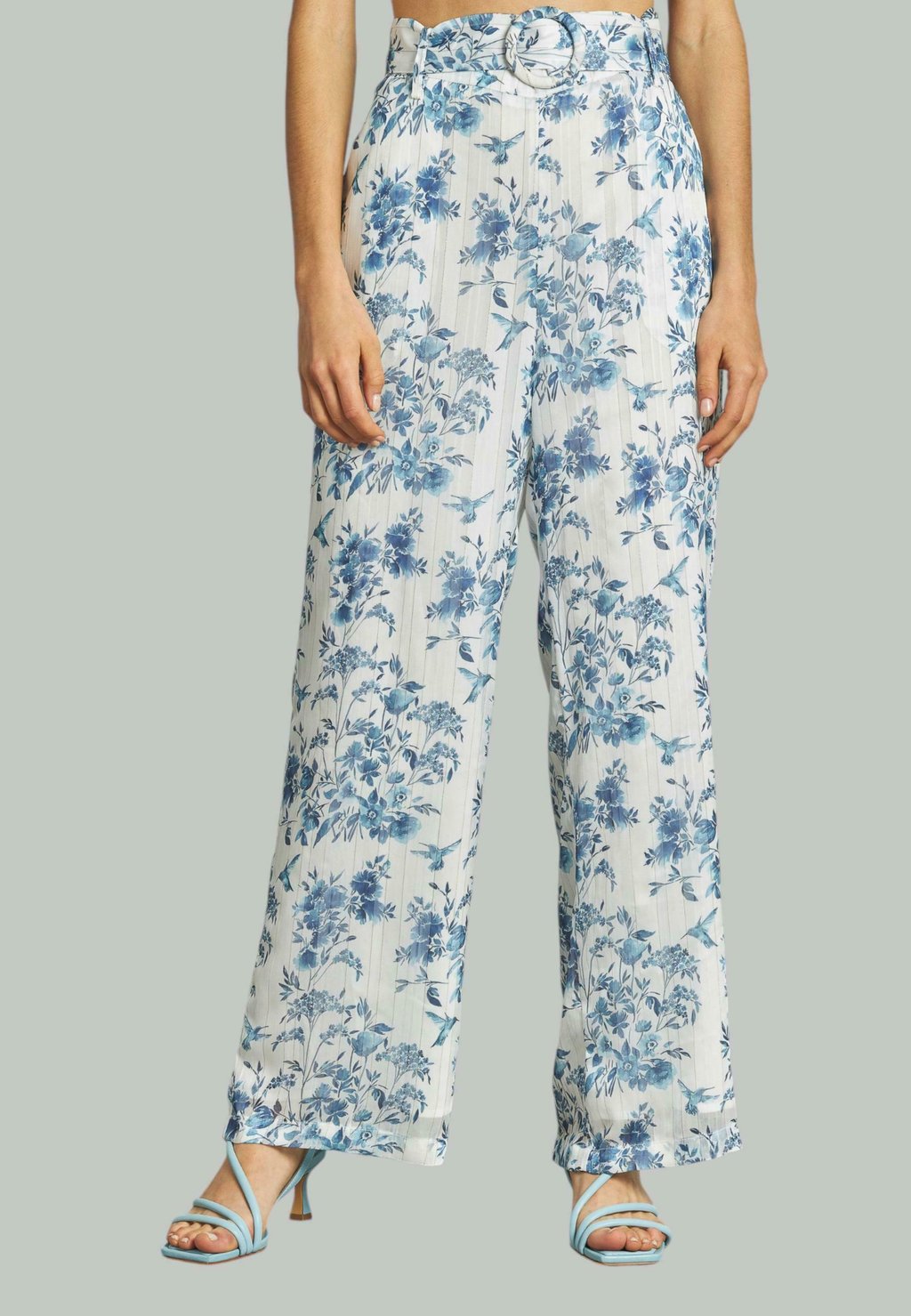 Брюки LARGO ESTAMPADO Alma en Pena, белый
Брюки LARGO ESTAMPADO Alma en Pena, белый