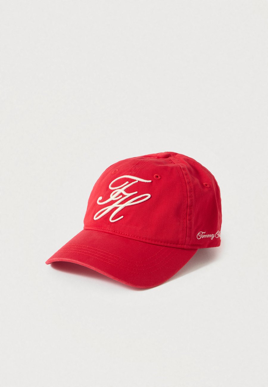 Бейсболка Tommy Hilfiger Cap, Primary Red/Red
Бейсболка Tommy Hilfiger Cap, Primary Red/Red