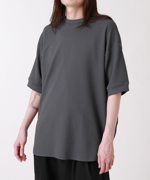 DAIWA PIER39 Футболка, крой оверсайз, бренд Daiwa, цвет угольно-серый
DAIWA PIER39 Футболка, крой оверсайз, бренд Daiwa, цвет угольно-серый