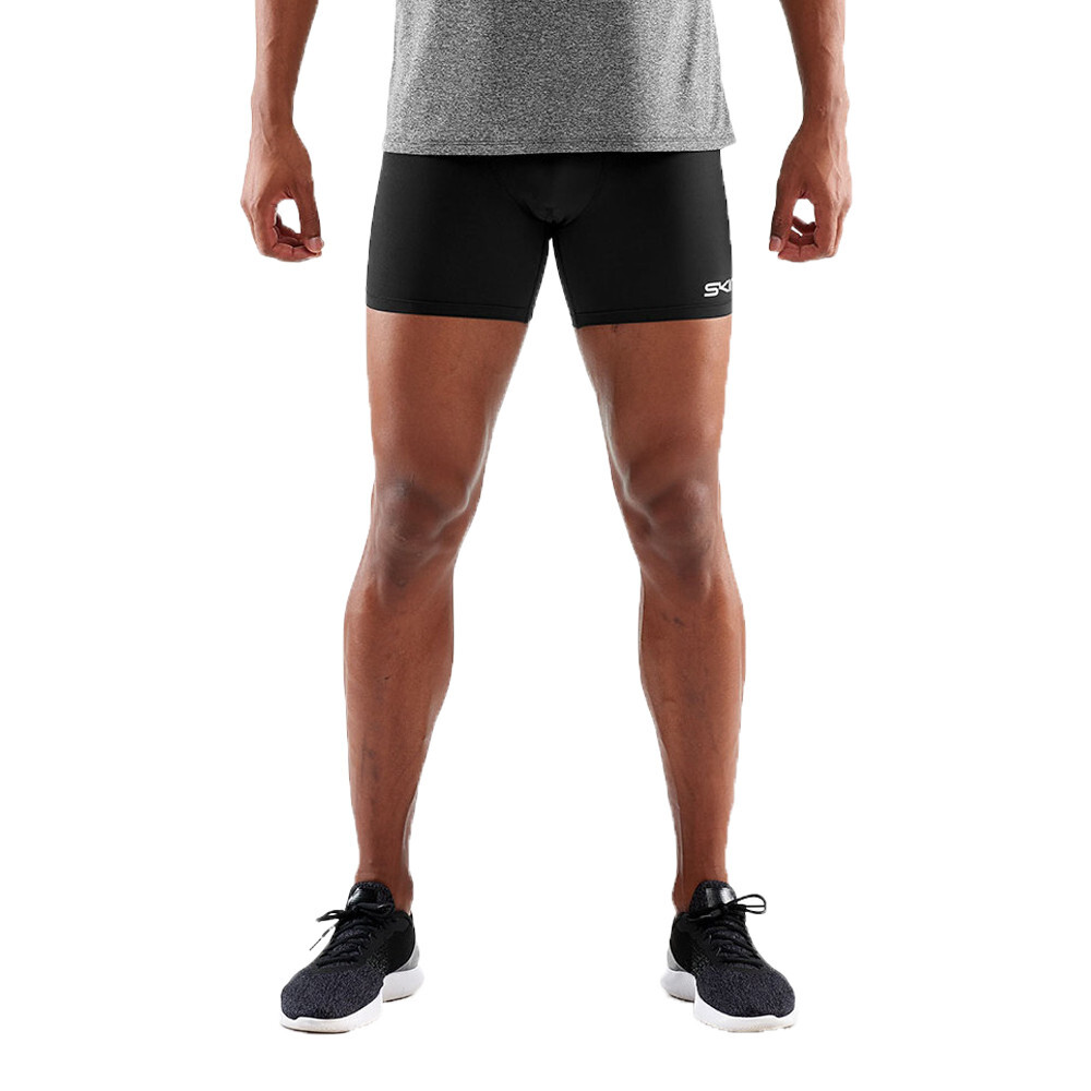 Спортивные шорты Skins DNAmic Force, черный 
Спортивные шорты Skins DNAmic Force, черный