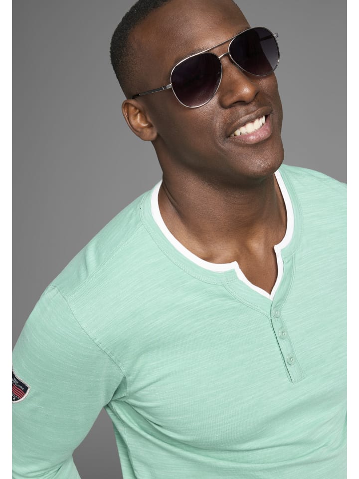 Рубашка хенли цвета верескового зеленого Delmao
Рубашка хенли цвета верескового зеленого Delmao