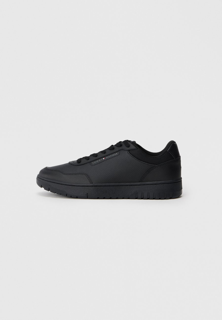 Кроссовки Tommy Hilfiger Trainers, Black
Кроссовки Tommy Hilfiger Trainers, Black