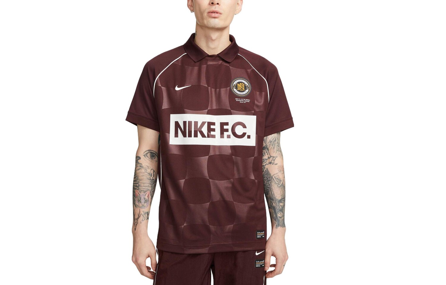 Мужское футбольное джерси Nike, цвет Bright burgundy red
Мужское футбольное джерси Nike, цвет Bright burgundy red