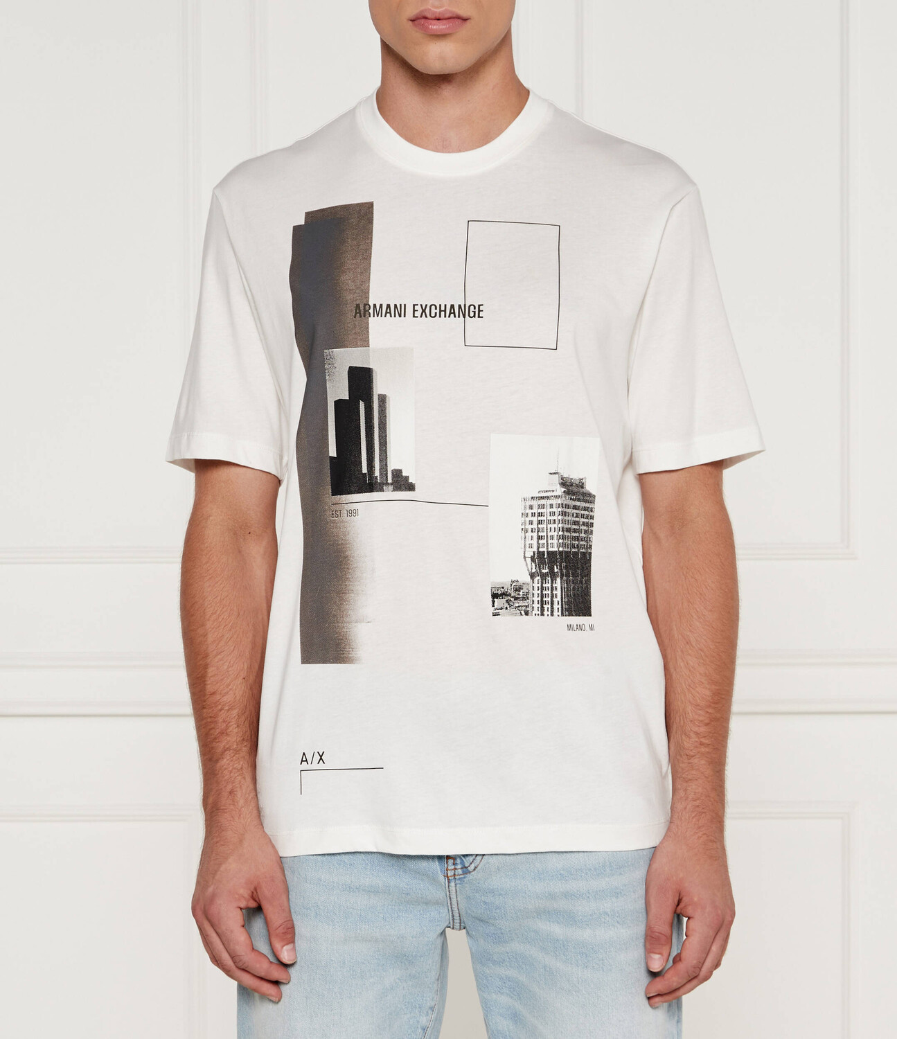 Футболка Armani Exchange Regular Fit, белый 
Футболка Armani Exchange Regular Fit, белый