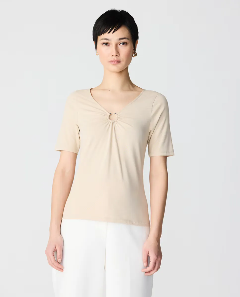 Женская базовая футболка с V-образным вырезом и коротким рукавом Escorpion, цвет Piedra
Женская базовая футболка с V-образным вырезом и коротким рукавом Escorpion, цвет Piedra