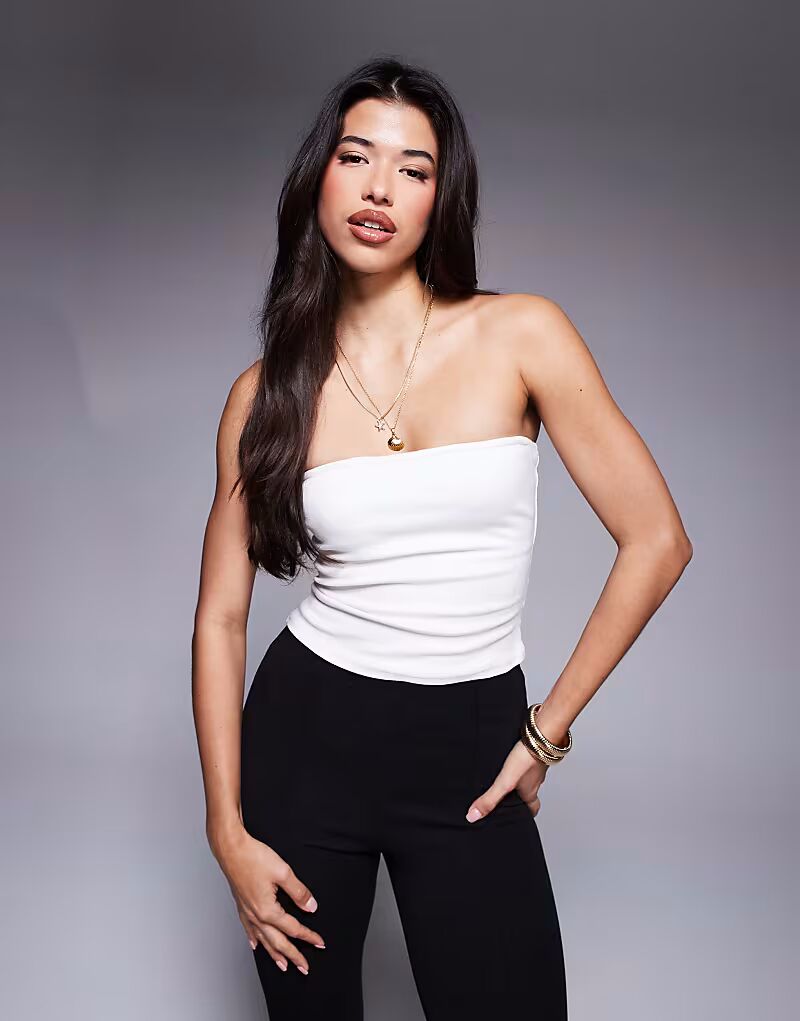 Топ-бандо Princess Polly в рубчик белого цвета
Топ-бандо Princess Polly в рубчик белого цвета