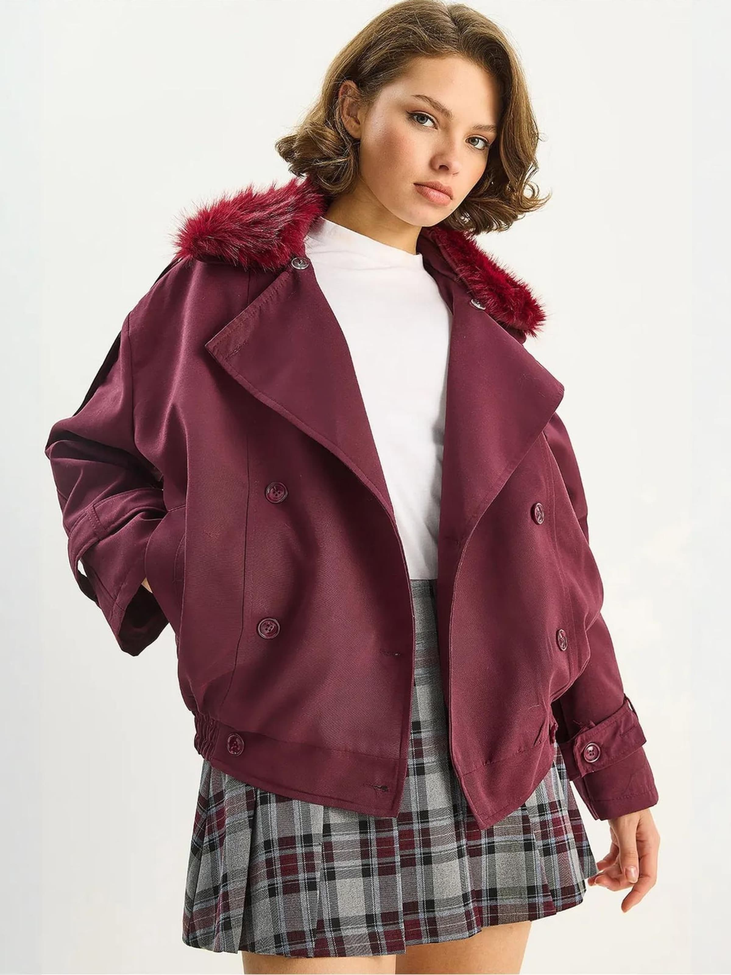 Bianco Lucci Межсезонное пальто в цвете бургунди
Bianco Lucci Межсезонное пальто в цвете бургунди