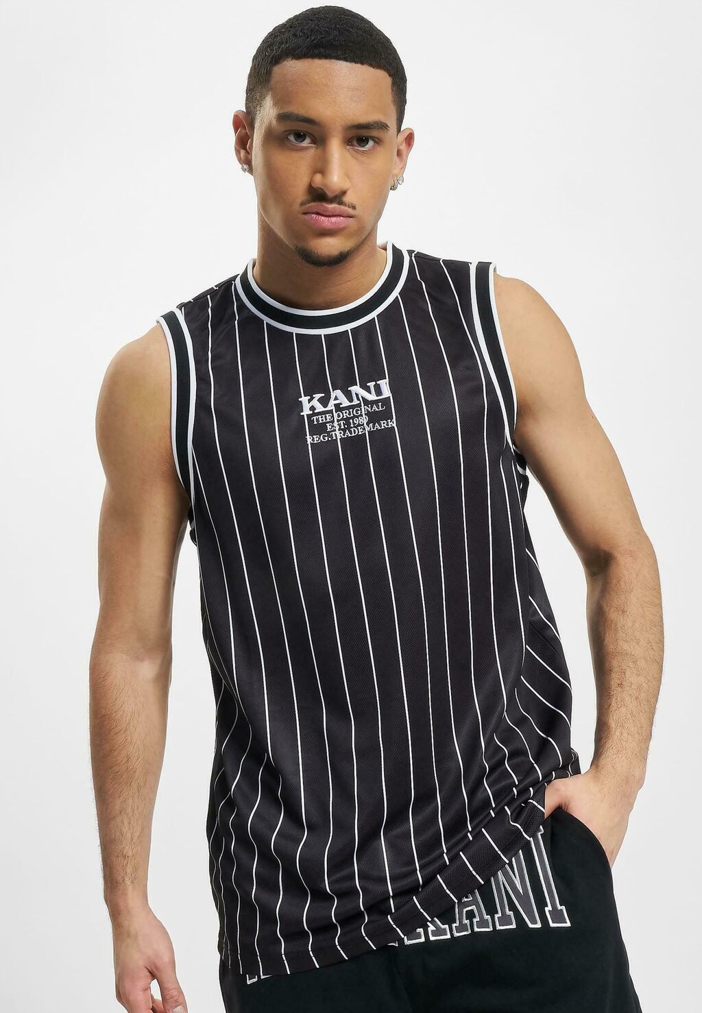 Топ БАСКЕТБОЛЬНАЯ ТАЙКА RETRO PINSTRIPES Karl Kani, черно-белый, Черный, Топ БАСКЕТБОЛЬНАЯ ТАЙКА RETRO PINSTRIPES Karl Kani, черно-белый
Топ БАСКЕТБОЛЬНАЯ ТАЙКА RETRO PINSTRIPES Karl Kani, черно-белый, Черный, Топ БАСКЕТБОЛЬНАЯ ТАЙКА RETRO PINSTRIPES Karl Kani, черно-белый