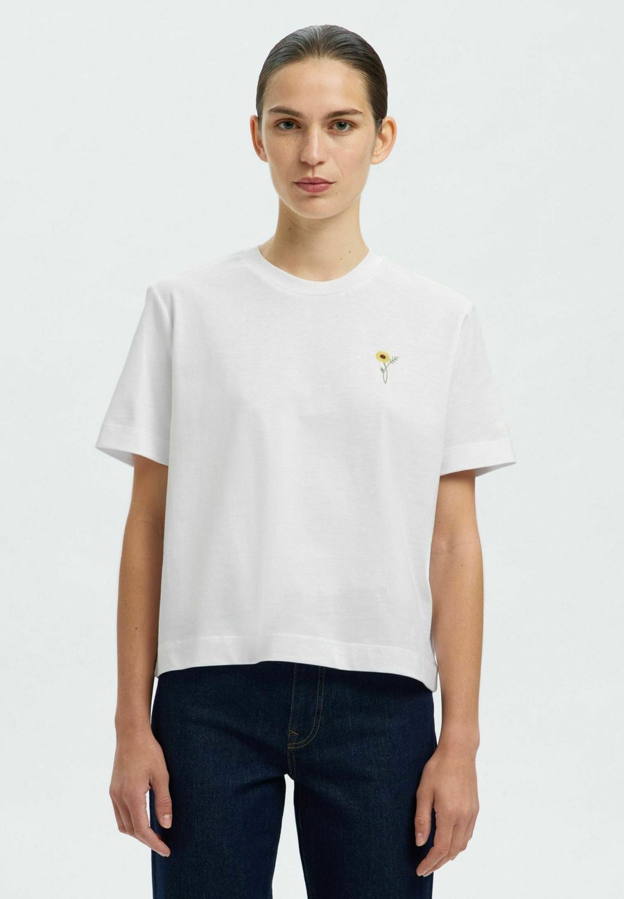 Футболка Selected Femme MIT RUNDHALSAUSSCHNITT BESTICKTES, Bright White /Off-White, Белый, Футболка Selected Femme MIT RUNDHALSAUSSCHNITT BESTICKTES, Bright White /Off-White
Футболка Selected Femme MIT RUNDHALSAUSSCHNITT BESTICKTES, Bright White /Off-White, Белый, Футболка Selected Femme MIT RUNDHALSAUSSCHNITT BESTICKTES, Bright White /Off-White