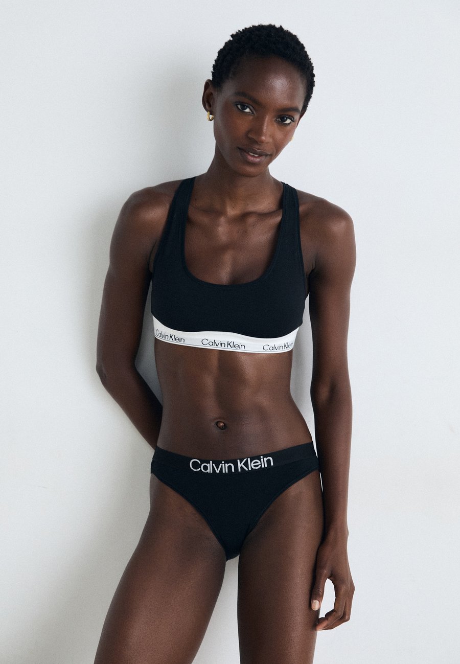 Трусы Calvin Klein Underwear EXTRA SOFT 5 PACK, Black/White/Grey/Eggshell/Multi-Coloured
Трусы Calvin Klein Underwear EXTRA SOFT 5 PACK, Black/White/Grey/Eggshell/Multi-Coloured