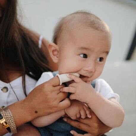 Первые кисти для пальцев Mushie 2 Cambrige Blue и Shifting Sand
Первые кисти для пальцев Mushie 2 Cambrige Blue и Shifting Sand