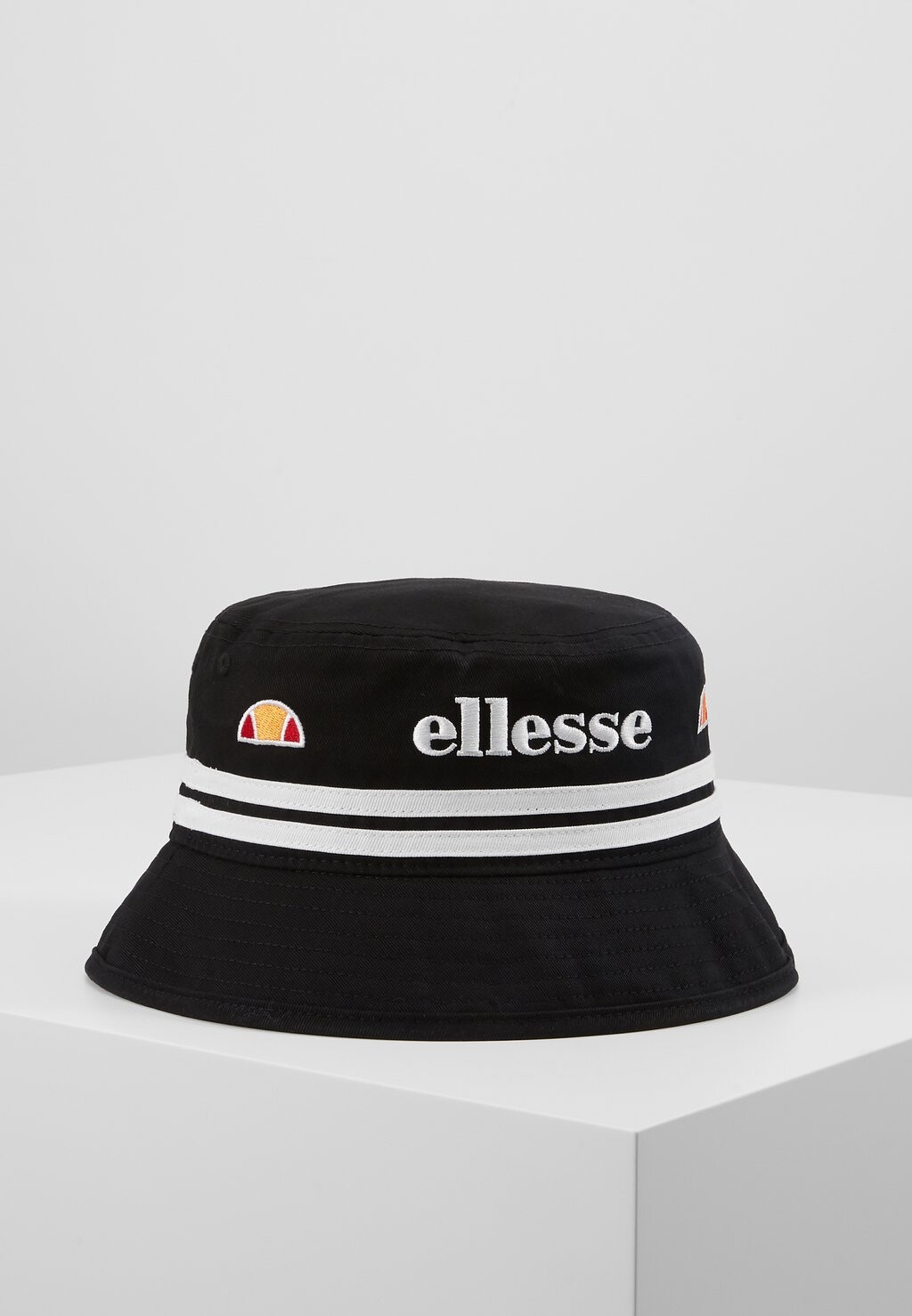 Шляпа Ellesse, черный
Шляпа Ellesse, черный